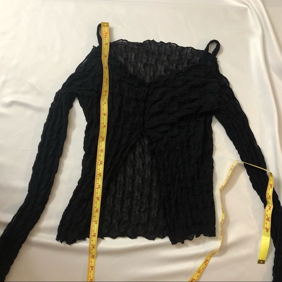 Irregular cut mesh top - Picture 7 of 7